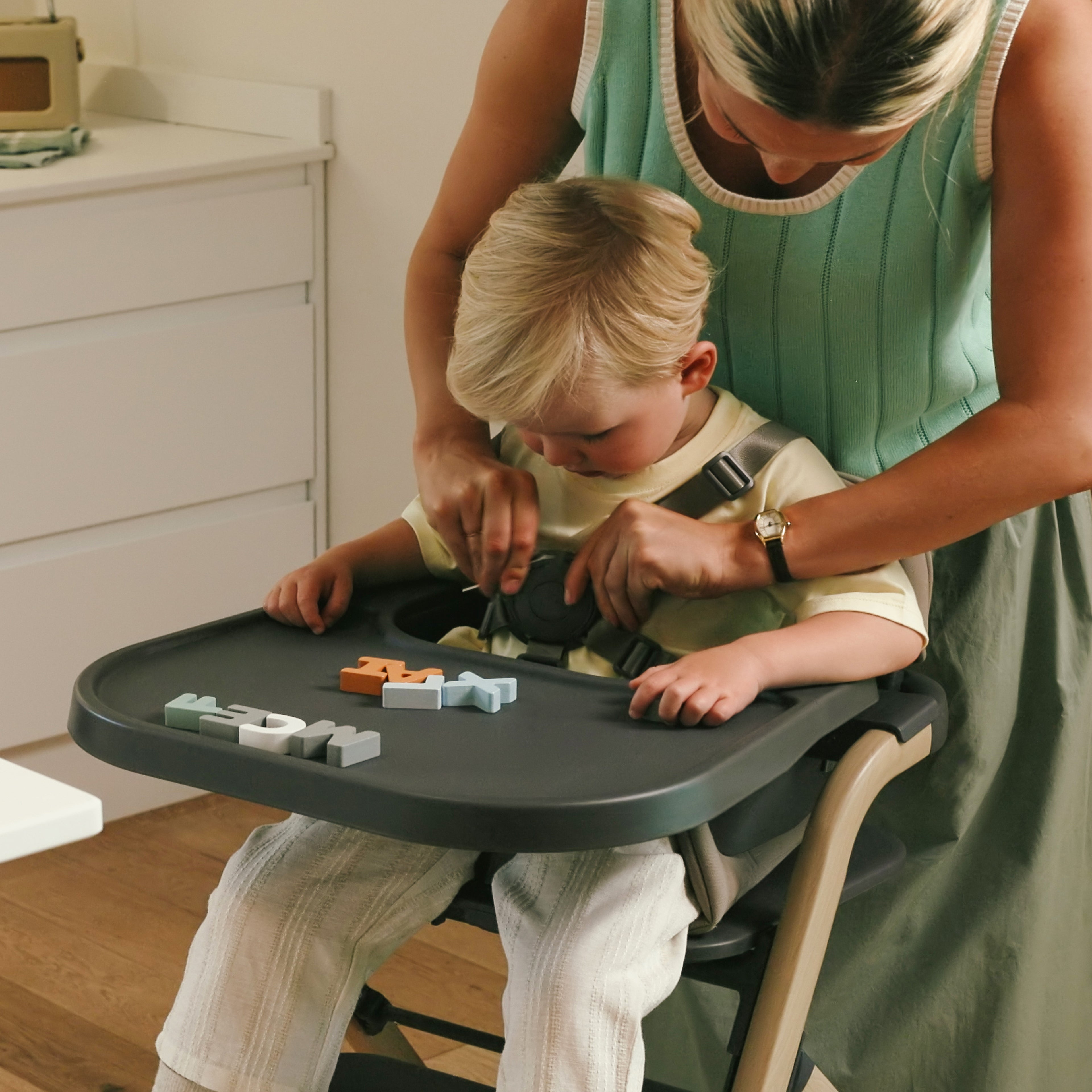 Nest & Nurture Highchair Biscuit