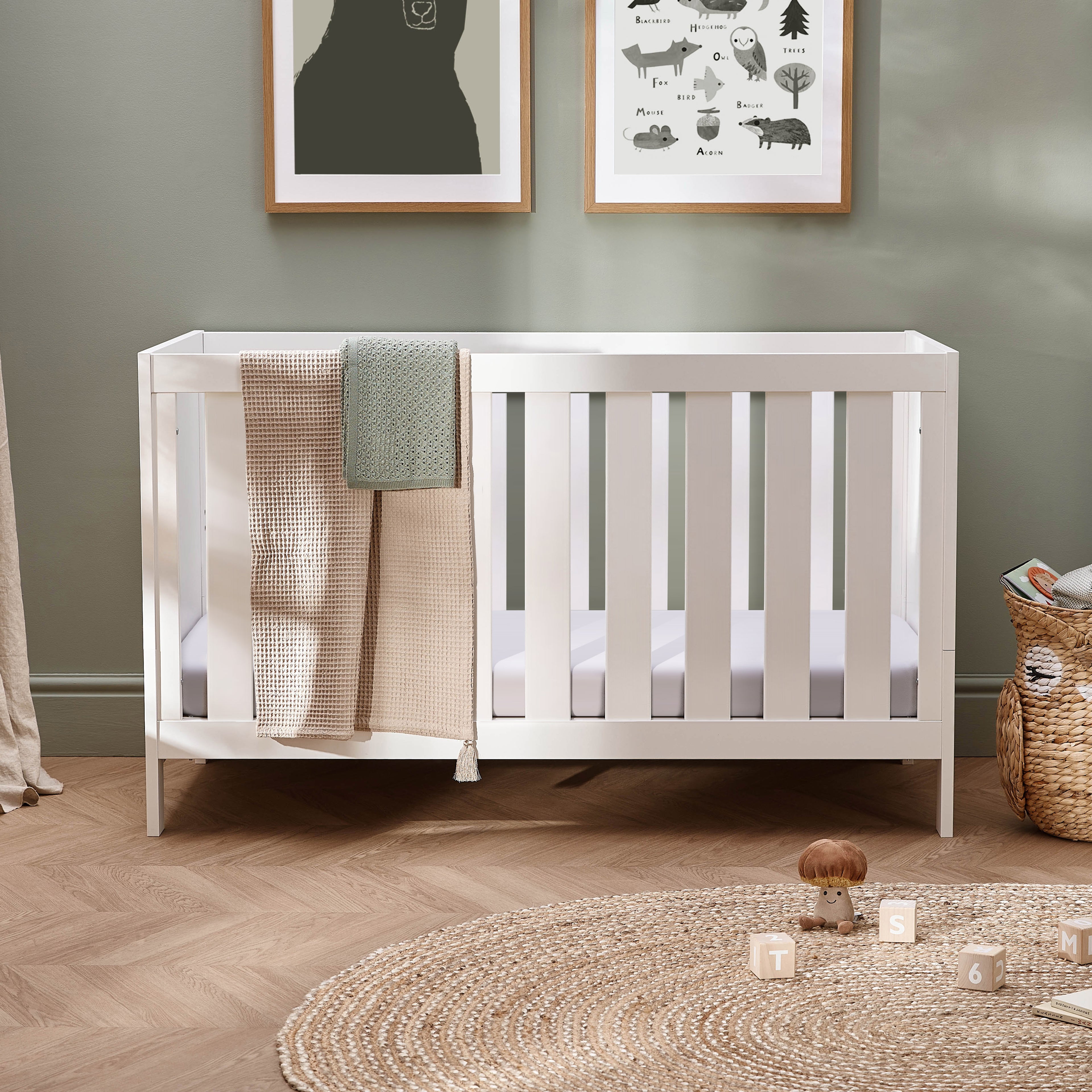 Bromley White Convertible Cot Bed to Toddler Bed