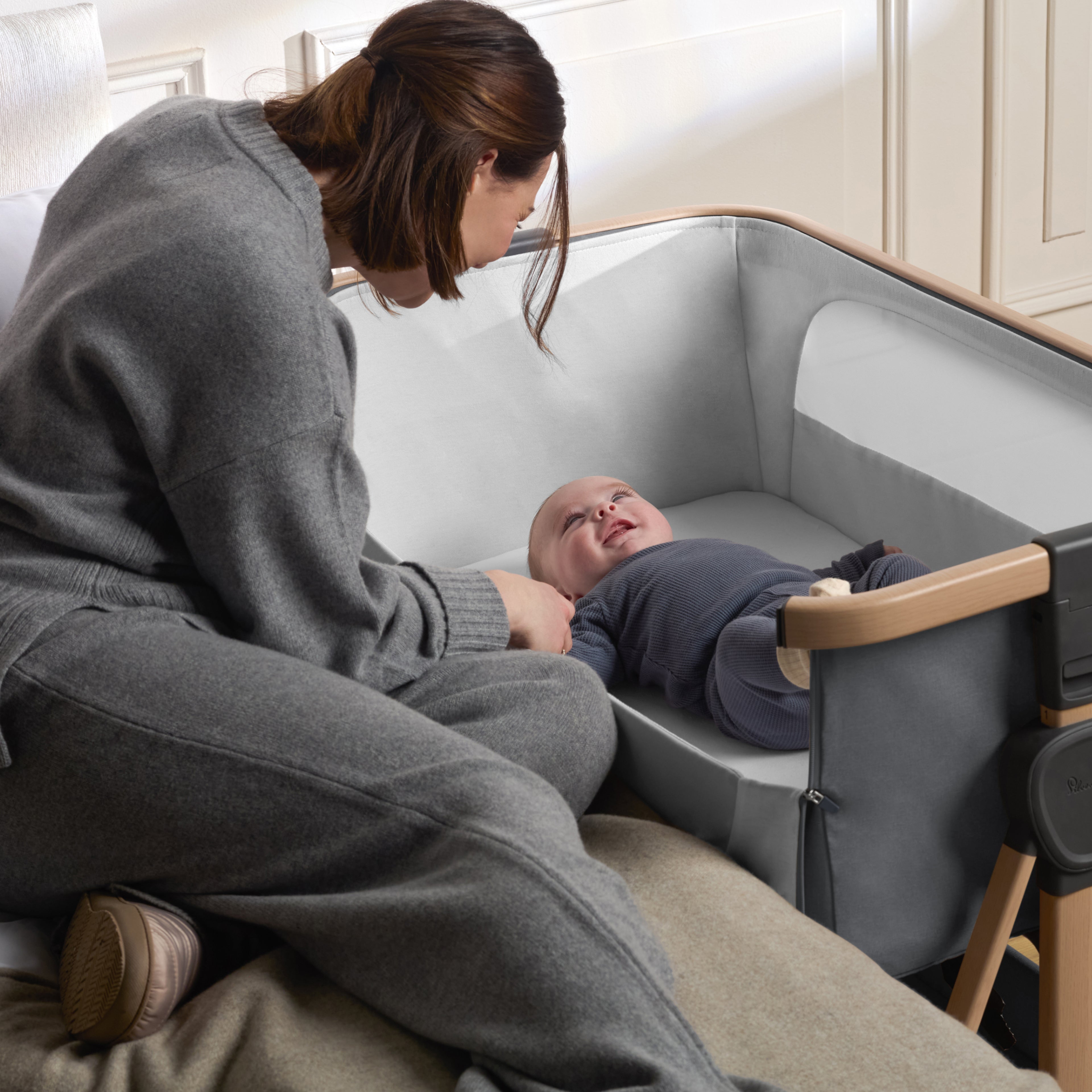 Lunar Bedside Crib Whisper Grey
