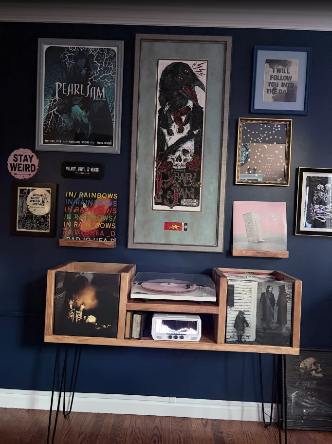 Flip-Thru "Dropped" Vinyl Record Storage