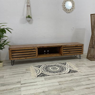 3Sec TV Stand with Modern Doors