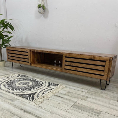 3Sec TV Stand with Modern Doors