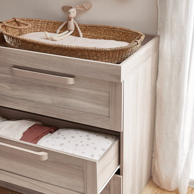 Bromley Oak 2 Piece Nursery Room Set With Mattress & Bedside Crib
