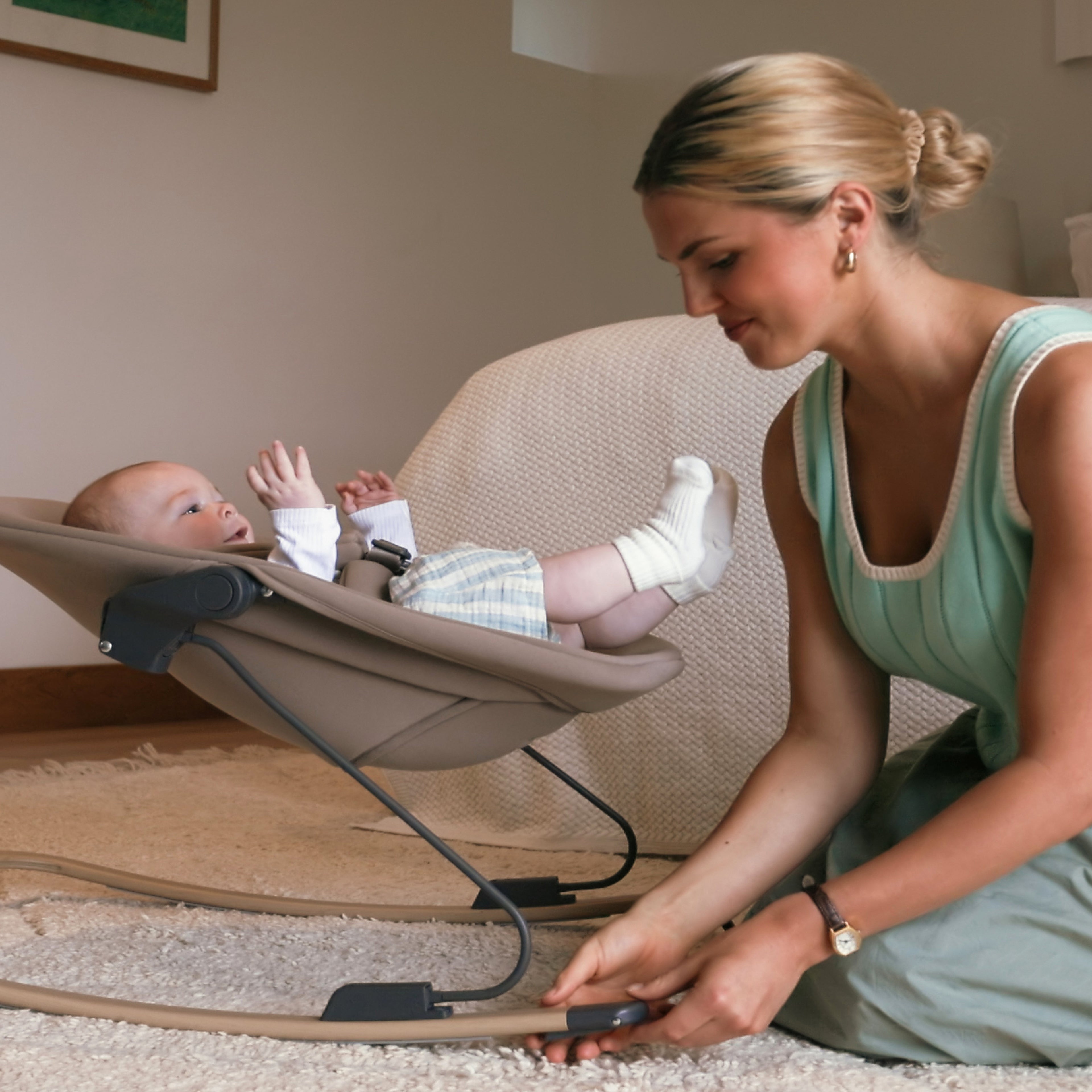 Nest & Nurture Highchair and Bouncer Bundle Biscuit